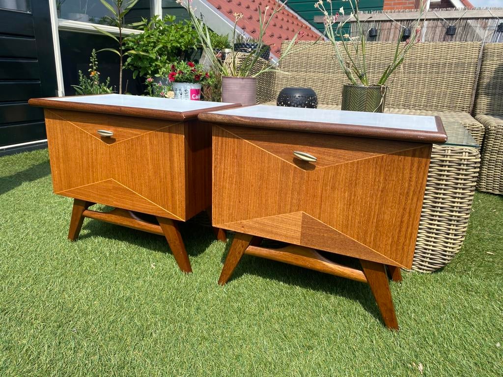Louis van Teeffelen nachtkastjes. Set. Teak jaren 60 design., Ophalen, Gebruikt, Minder dan 45 cm