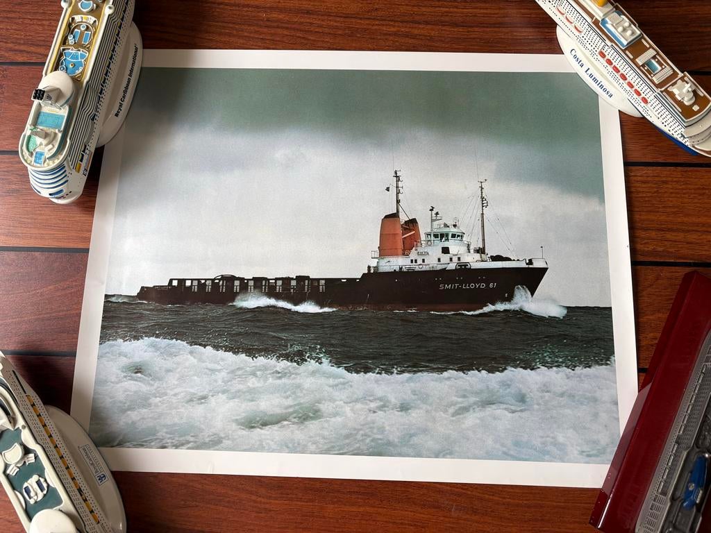 Poster Smit-Lloyd 61 Schip sleepboot, Verzamelen, Scheepvaart, Gebruikt, Ophalen of Verzenden