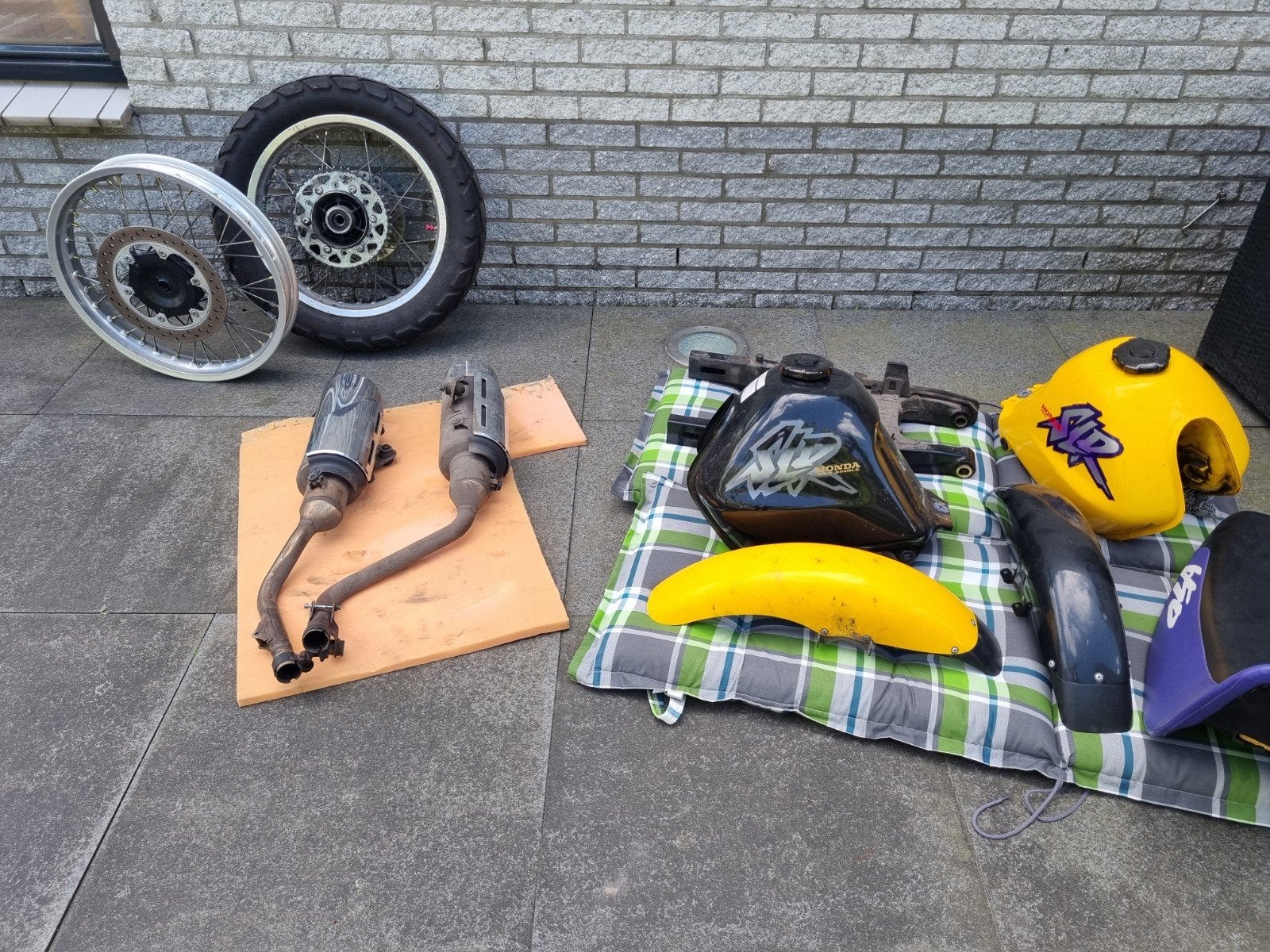 Honda SLR650 incl. reserve onderdelen., Motoren, Ophalen