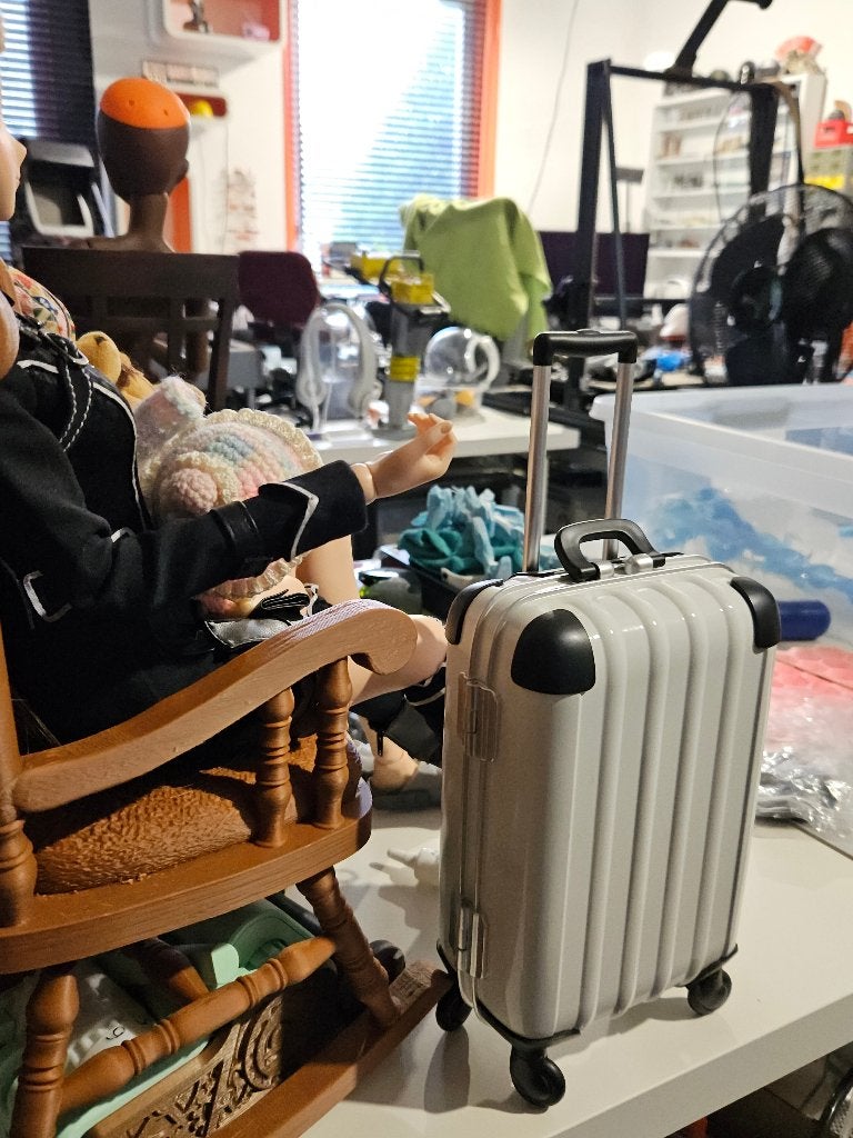 BJD scale 1/3 Spinner Luggage van Volks USA, Ophalen of Verzenden, Zo goed als nieuw, Accessoires