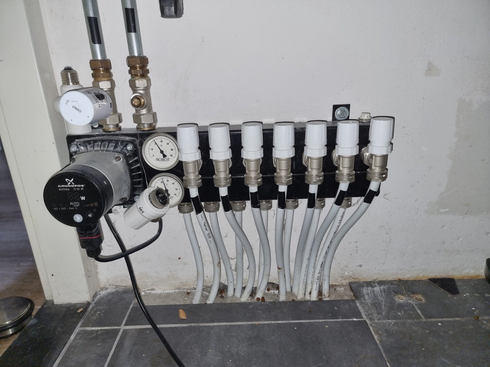 Gezocht ervaren LOODGIETER tbv CV en badkamer, Ophalen, Minder dan 30 cm, Radiator, Nieuw