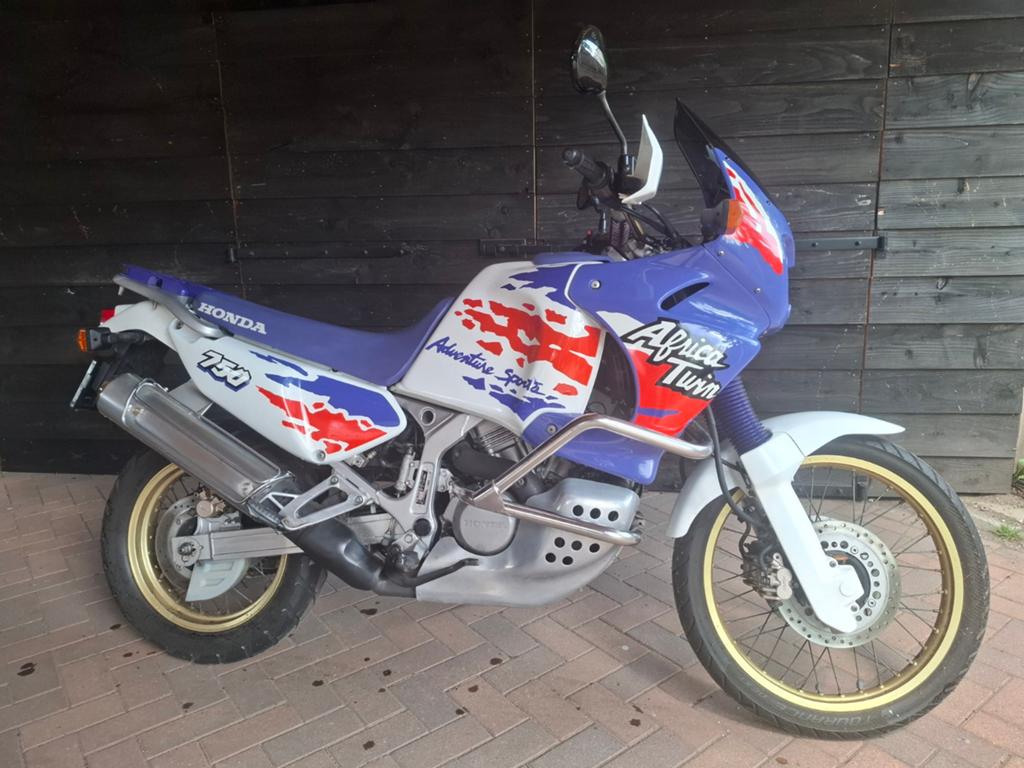 Honda XRV 750 Africa Twin RD07 - Werkelijk prachtig!, Motoren, 750 cc, 2 cilinders, Particulier, Toermotor