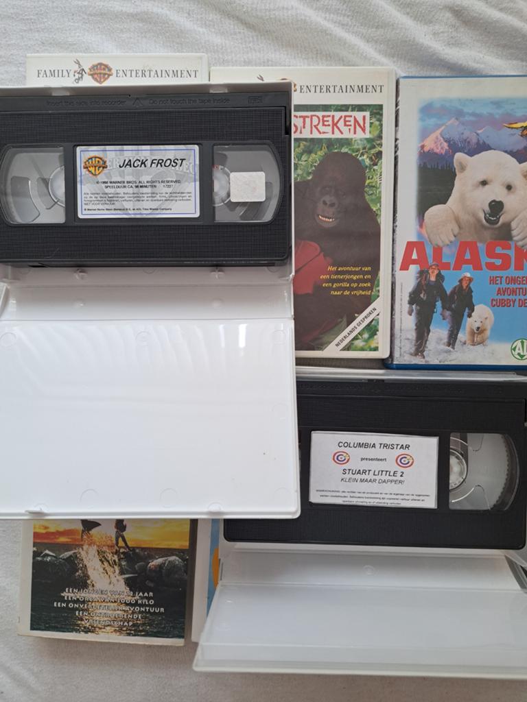 14 VHS films, Cd's en Dvd's, VHS | Film, Alle leeftijden, Ophalen, Gebruikt, Overige genres