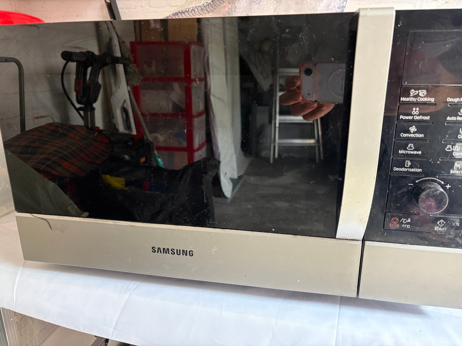Samsung CE107M Combimagnetron - Zwart/Zilver, Ophalen, Combimagnetron, Gebruikt, Grill