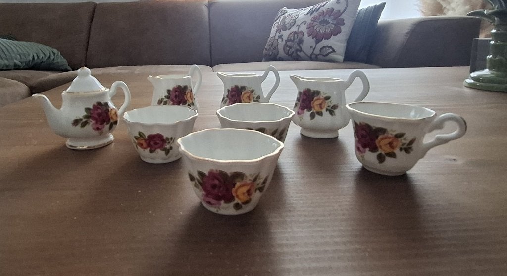 ROYAL ALBERT OLD COUNTRY ROSES SETJE MINIATUUR!!, Antiek en Kunst, Antiek | Servies compleet, Ophalen of Verzenden