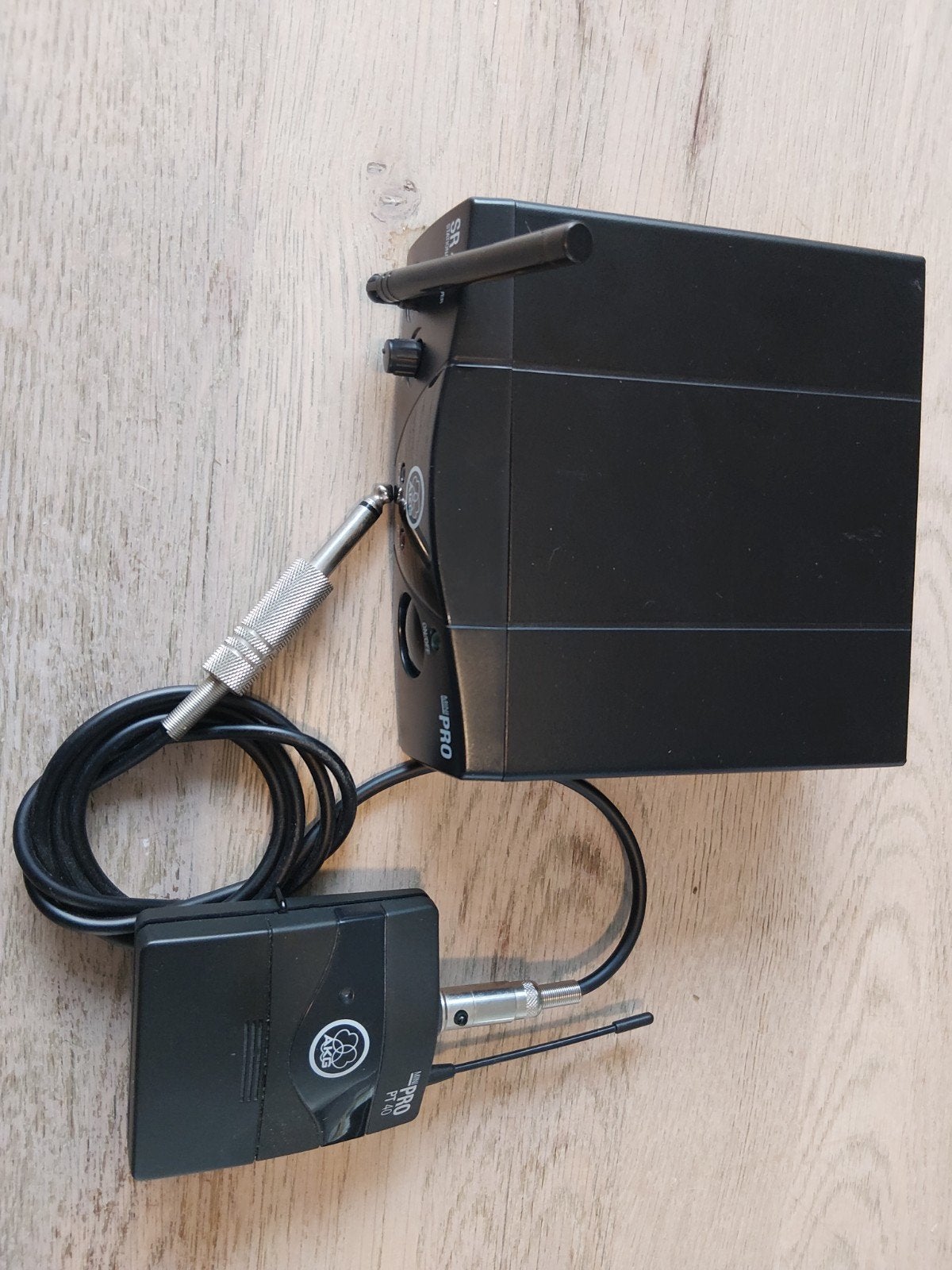 AKG SR 40 Mini Pro Draadloze Microfoon Set, Ophalen, Gebruikt, Zangmicrofoon, Draadloos