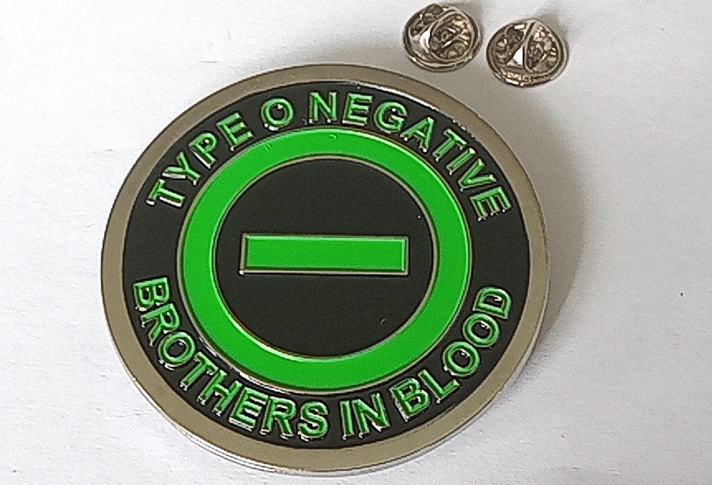 Type O Negative zeer mooie Brothers in blood pin badge speld, Verzenden, Nieuw, Overige typen