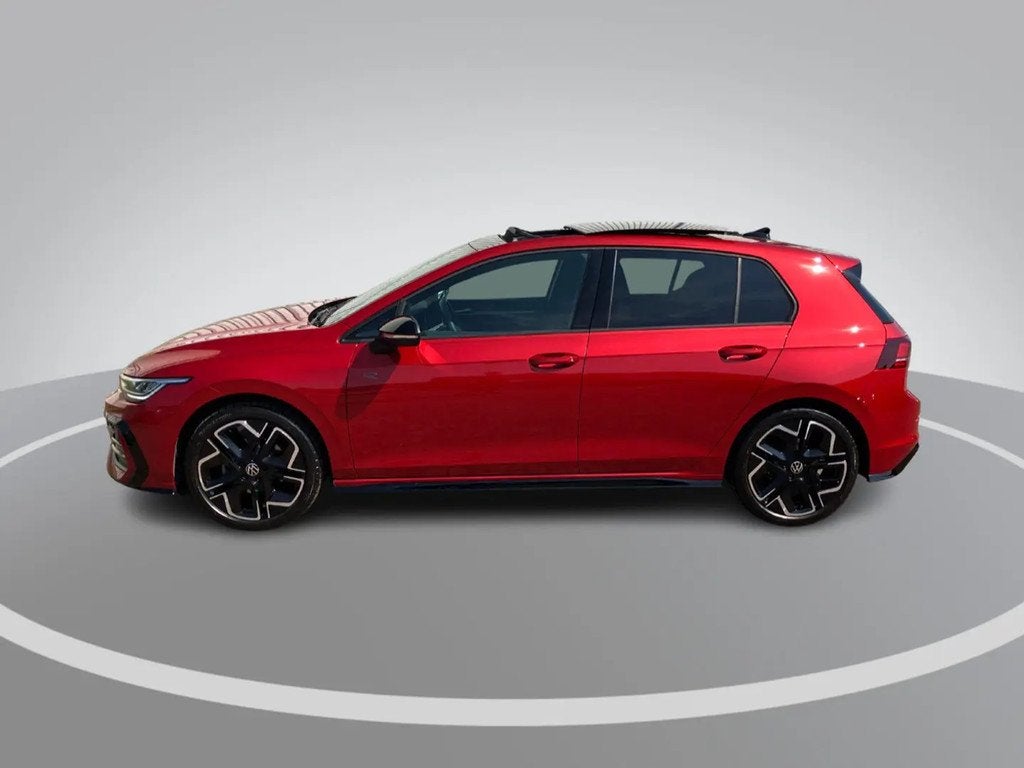 Volkswagen Golf 1.5eTSI/150PK R-Line Edition DS € 39.440,0, 4 cilinders, 150 pk, Alcantara, Bedrijf