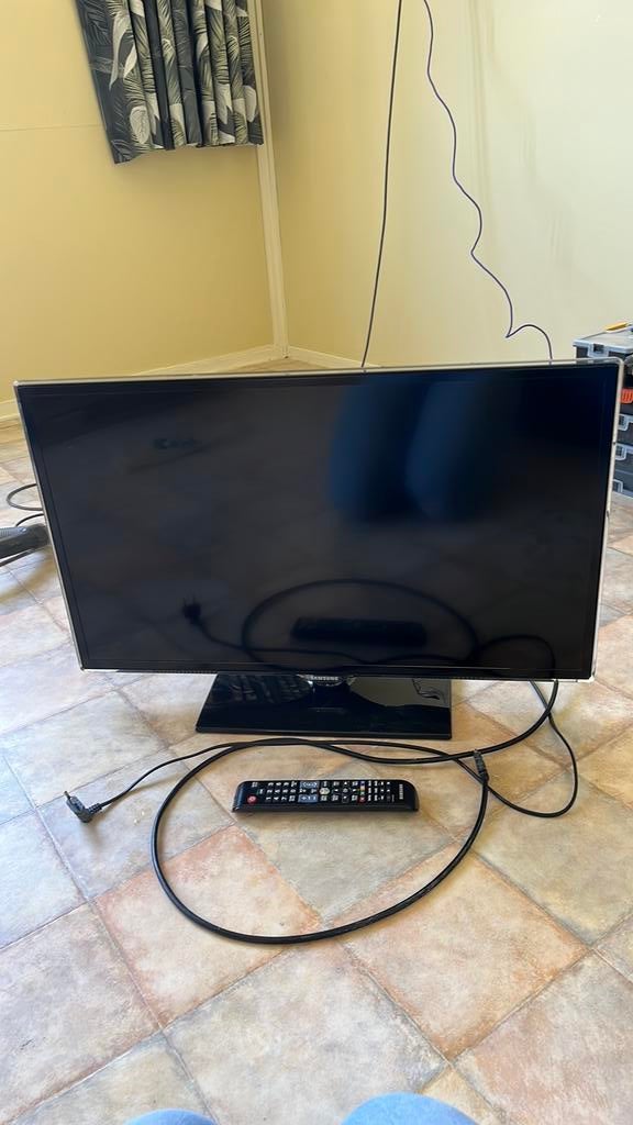 Samsung tv met afstandbediening, Audio, Tv en Foto, Televisies, Ophalen, Gebruikt, 50 Hz, 80 tot 100 cm