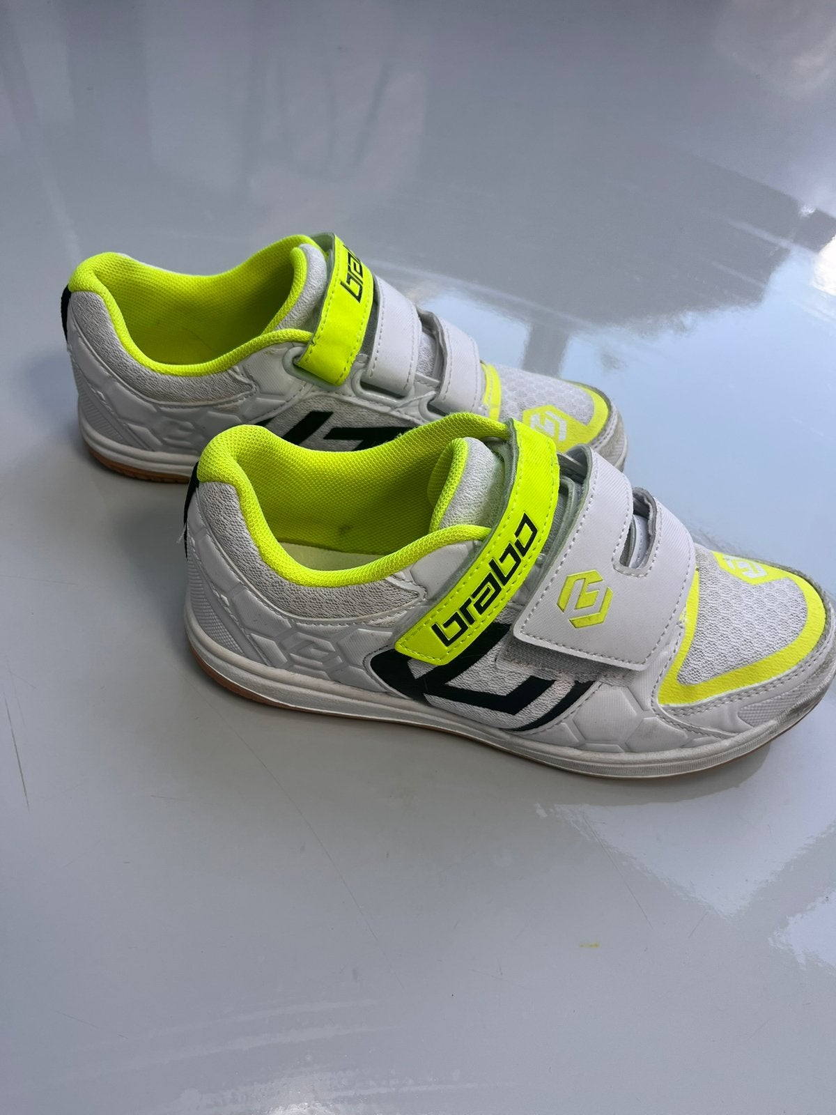 Brabo hockey zaalschoenen maat 35, Ophalen of Verzenden, Zo goed als nieuw, Schoenen
