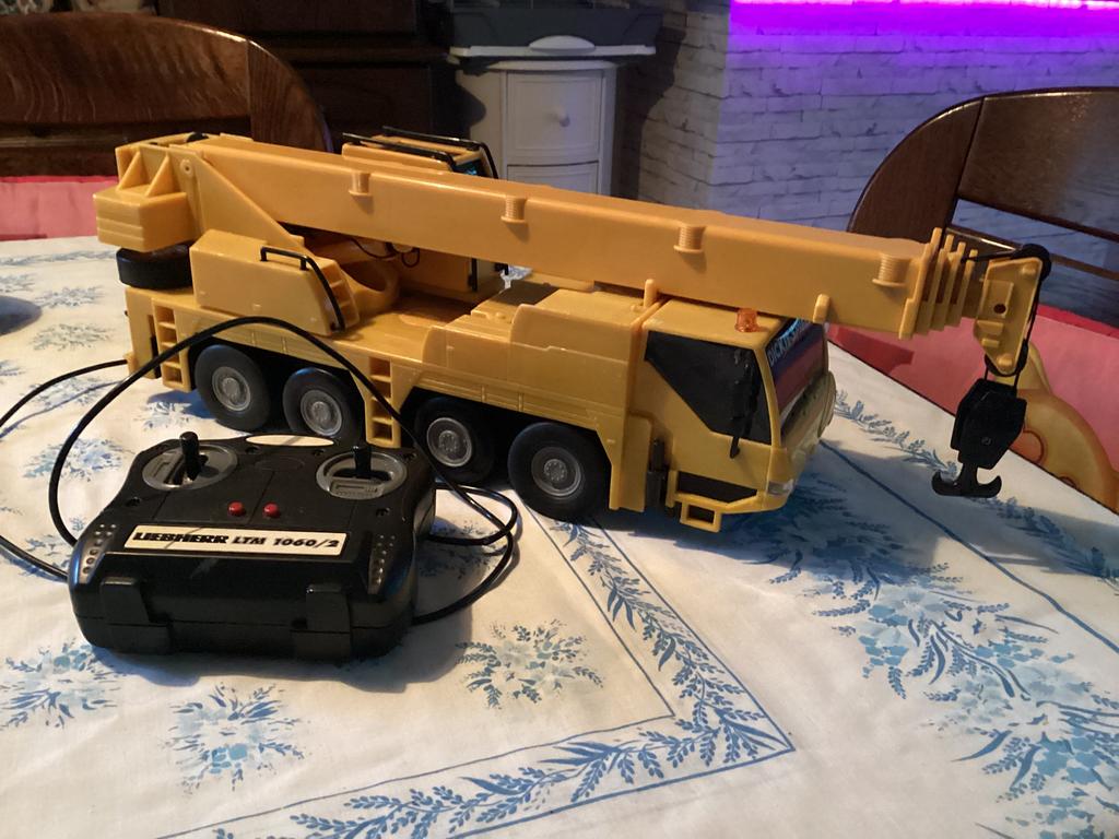 Liebherr kraanwagen van Dickie., Ophalen of Verzenden, Gebruikt