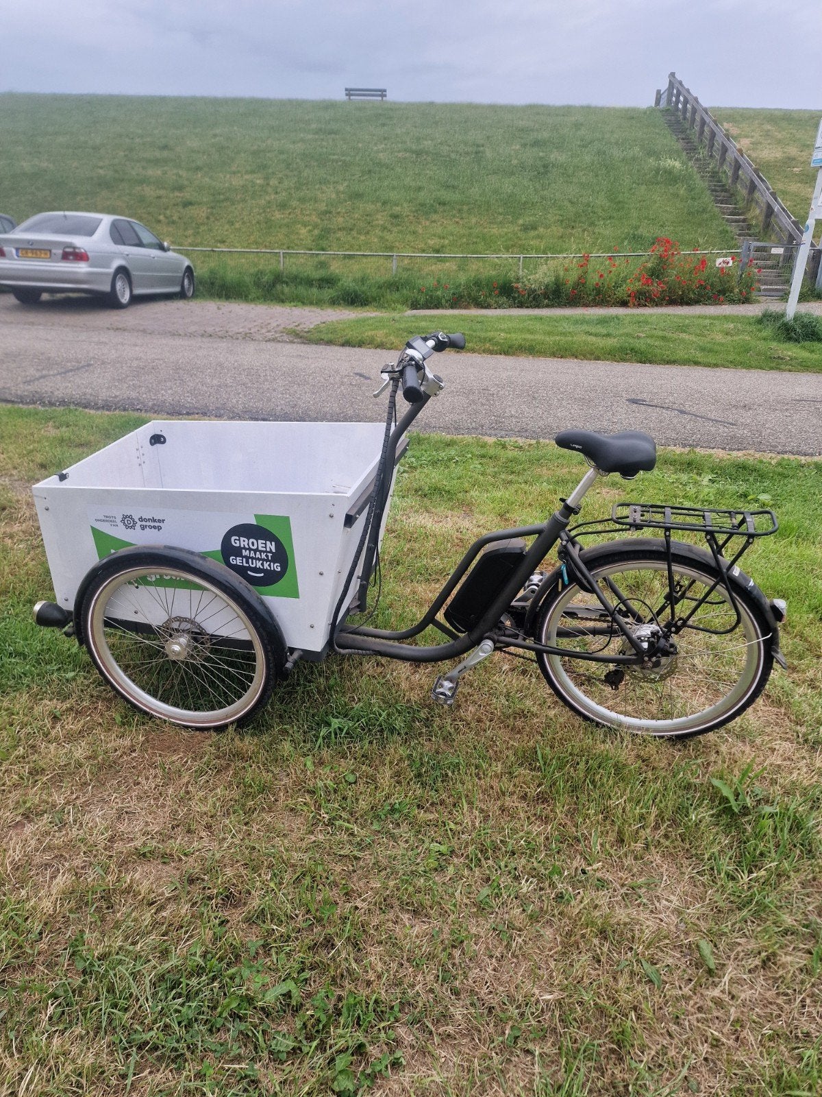 Elektrische bakfiets, Ophalen of Verzenden, Zo goed als nieuw, 4 kinderen of meer, Elektrisch