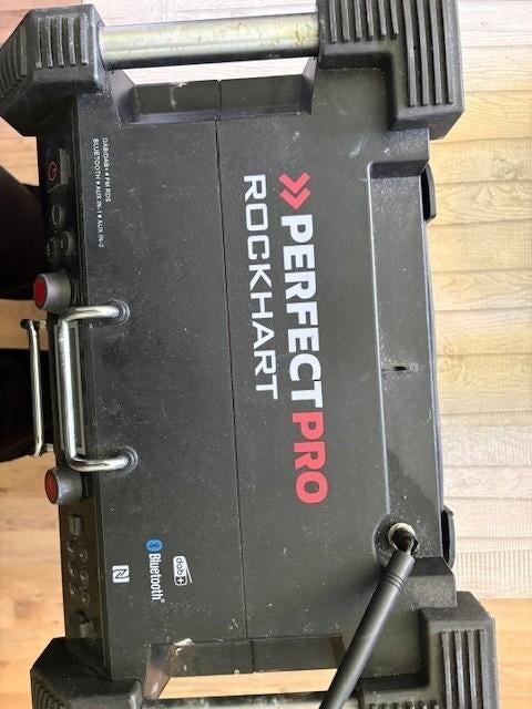 Rockhart BT pro, Ophalen, Zo goed als nieuw, Bouwradio