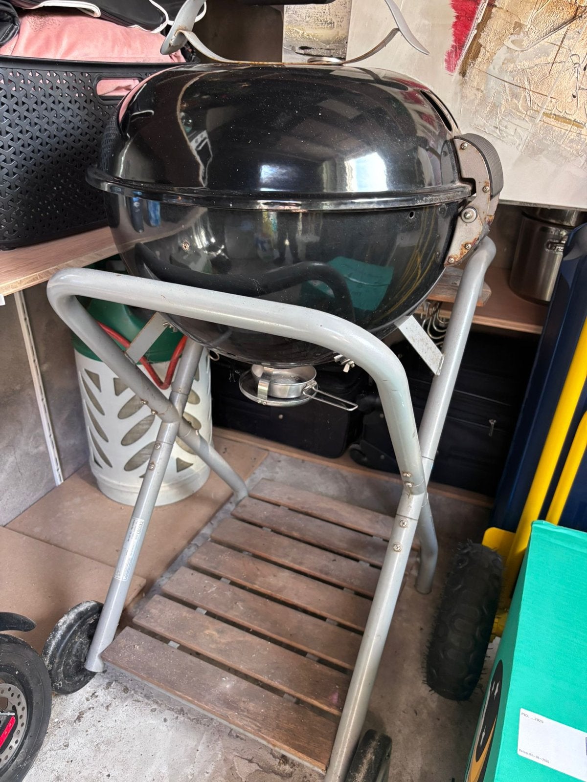 Barbecue met toebehoren en gasfles - Zo goed als nieuw, Ophalen, Zo goed als nieuw