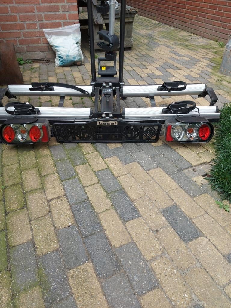 Nieuwe trekhaak + opvouwbare fietsendrager Honda Jazz, Nieuw, Ophalen of Verzenden, 2 fietsen, Trekhaakdrager