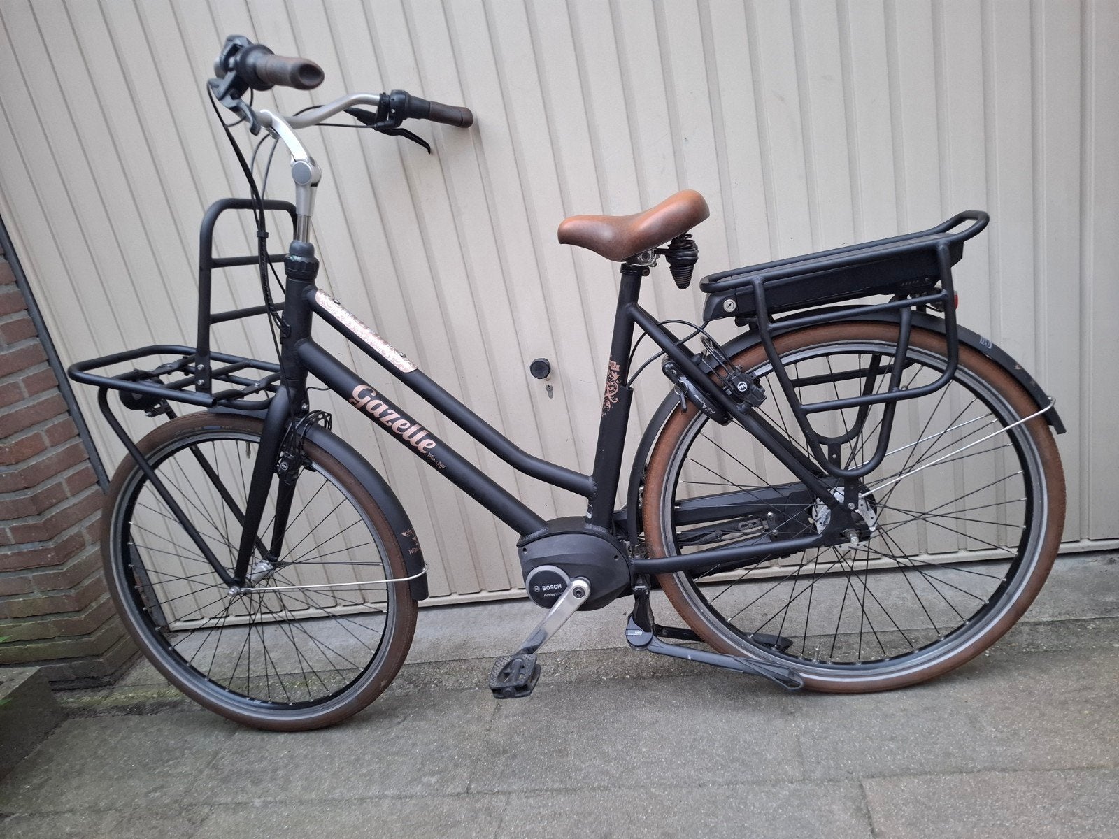 gazelle miss grace 28 inch 7 versnellingen bosch active line, 59 cm of meer, Ophalen, Gazelle