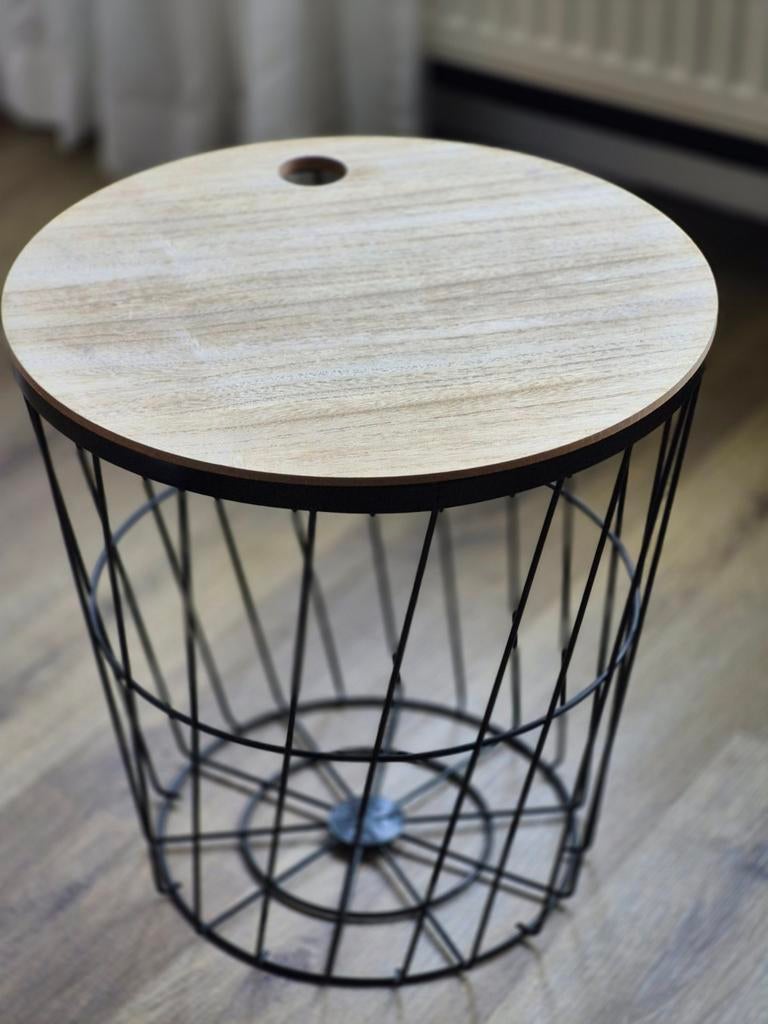 Draadstaal bijzettafel met houten blad, Huis en Inrichting, Tafels | Bijzettafels, Ophalen, Minder dan 45 cm, Minder dan 55 cm