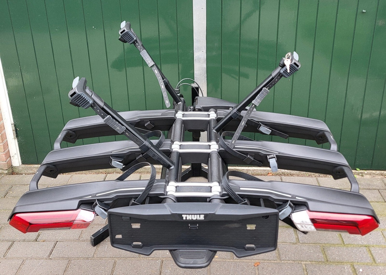 NIEUWE Thule epos 3 Fietsendrager – Kantel/-inklapbaar, 3 fietsen of meer, Ophalen of Verzenden, Zo goed als nieuw, Brede banden