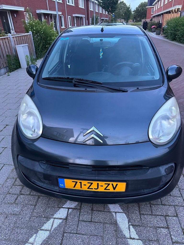 Citroën C1 1.0 5-DRS 2008 Grijs AUTOMAAT, Stof, Zwart, 4 stoelen, C1