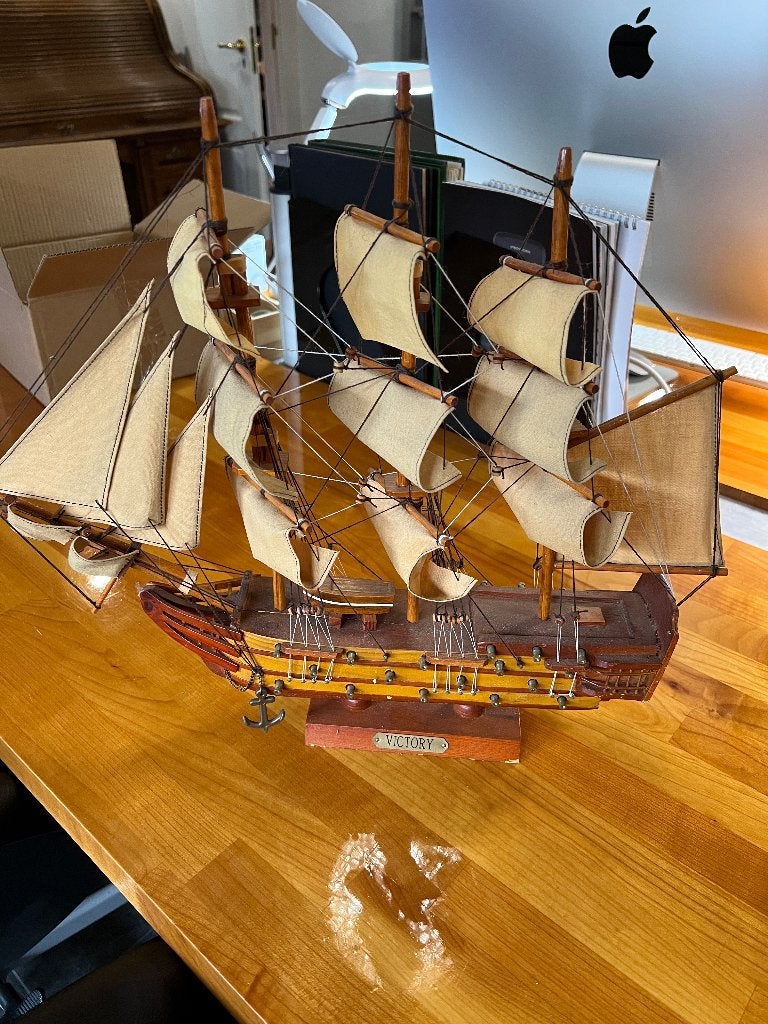 Zeilboot VIOCTORY hout, Ophalen, Zo goed als nieuw