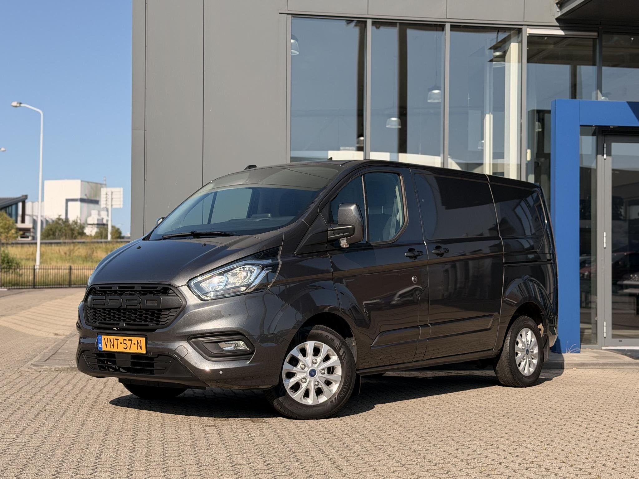 Ford Transit Custom 280 2.0 TDCI L1H1 Limited DUBBELE ZIJSCH, Auto's, Stof, Euro 6, 4 cilinders, Bedrijf