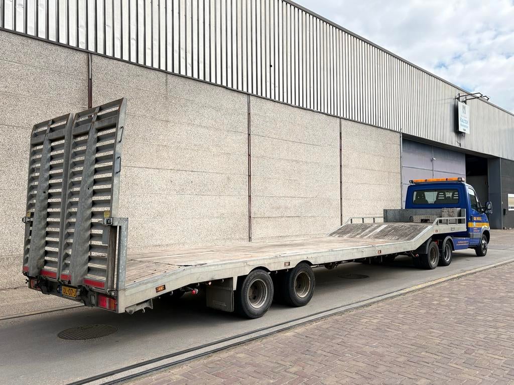 Iveco Daily 2009 15 Tons uitvoering en N1 kenteken!!, Auto's, Elektrische buitenspiegels, Zwart, 4 cilinders, Iveco