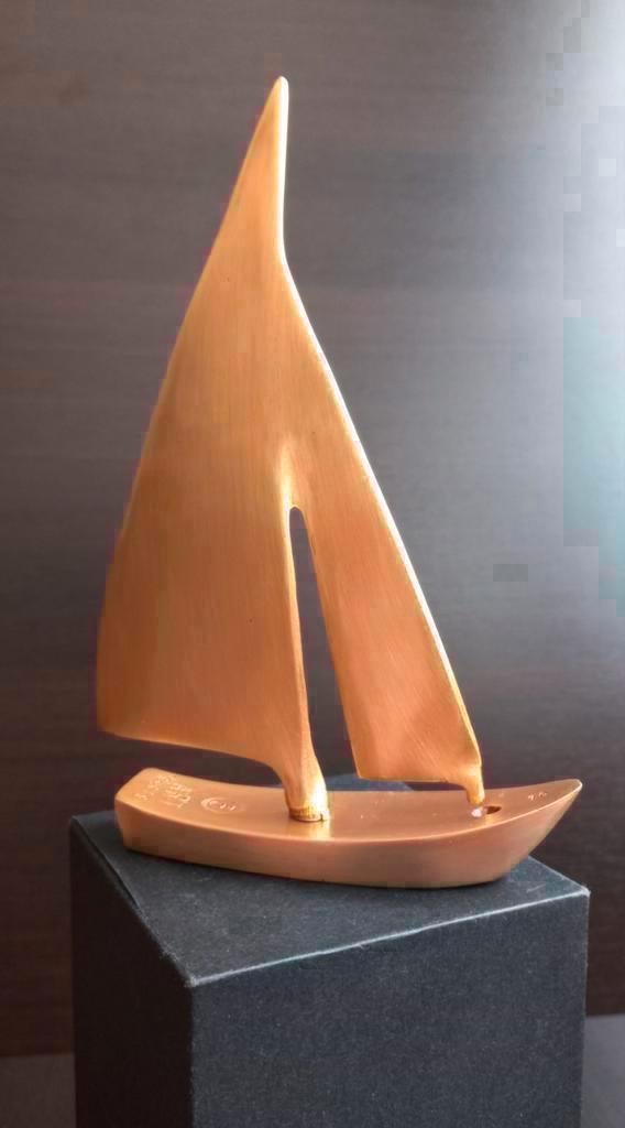 Art deco Bronzen sail boat on a marble base, Brons art, Antiek en Kunst, Antiek | Koper en Brons, Ophalen of Verzenden, Brons