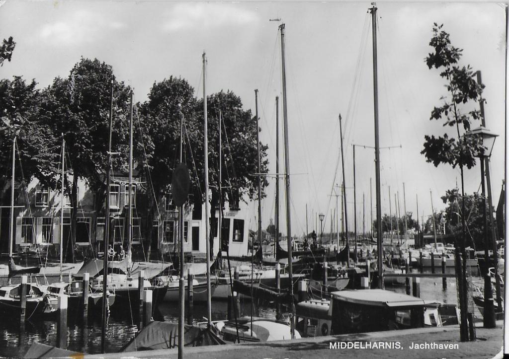Middelharnis Jachthaven Gelopen Ansichtkaart ( 4341 ), Ophalen of Verzenden, 1980 tot heden, Gelopen