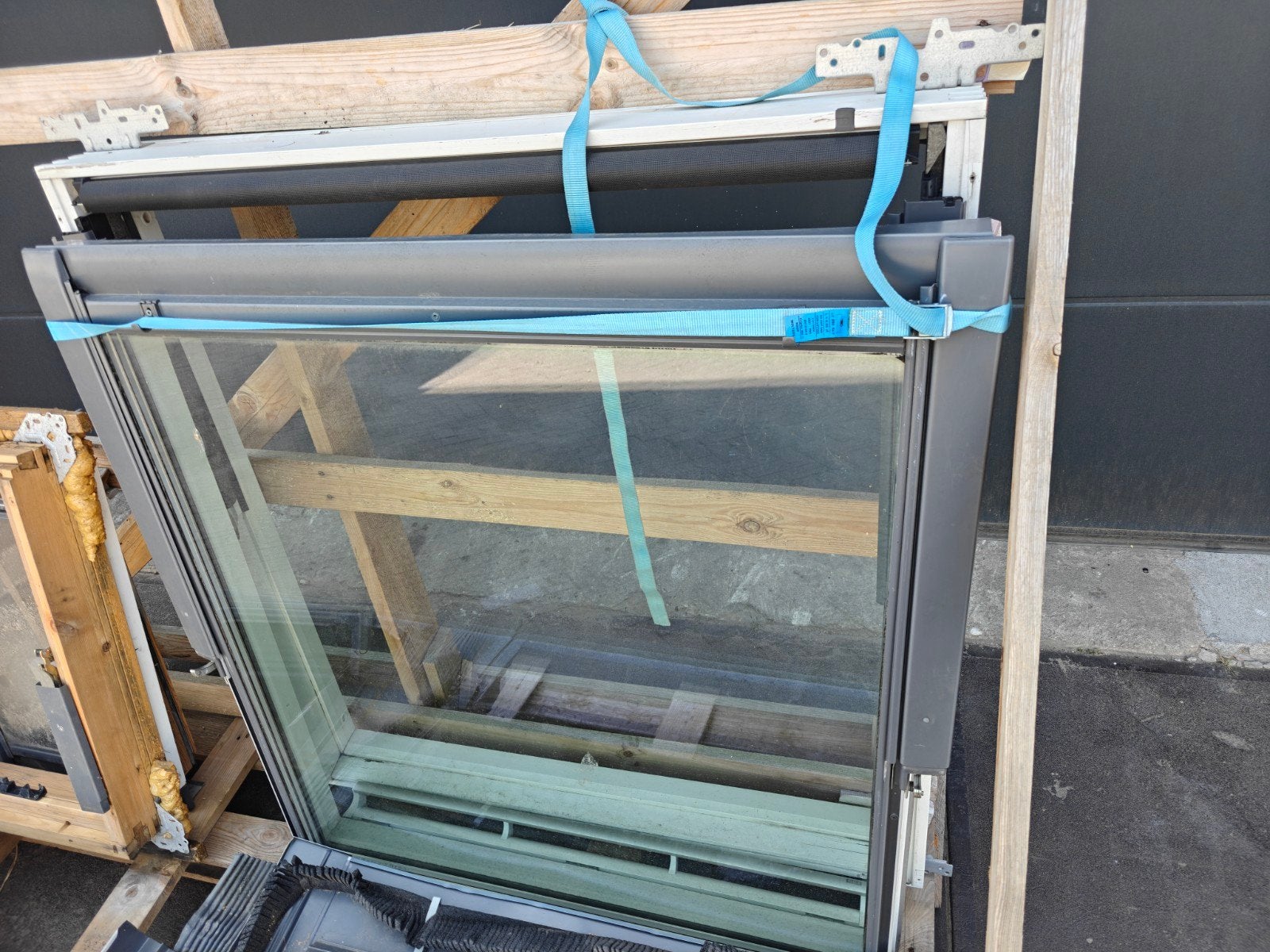 Velux GGL SK06 114x118cm - Triple Glas en Buitenzonwering, Ophalen, Dubbelglas, Gebruikt, 80 tot 120 cm