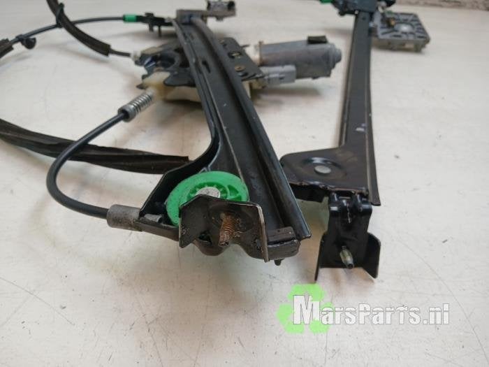 Ruitmechaniek 2Deurs rechts-voor van een Peugeot 206, Gebruikt, -, -, Ophalen of Verzenden