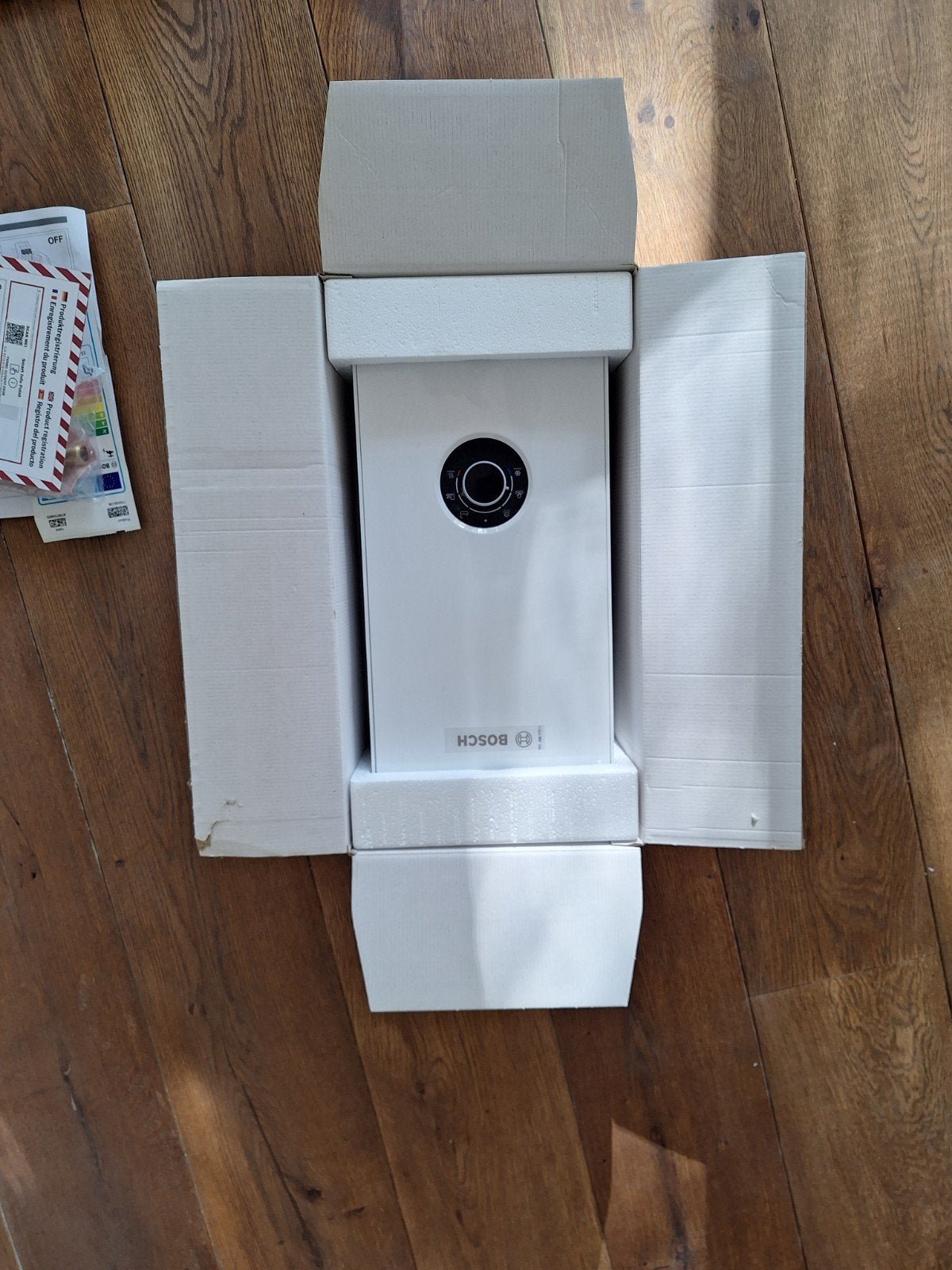 Bosch Tronic 5000, electrische doorstroom waterverwarmer van, 100 liter of meer, Nieuw, Minder dan 3 jaar oud, Boiler