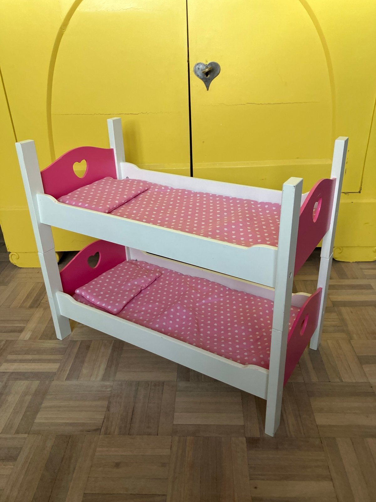 Superleuk poppenbed stapelbed met roze hartjes, Ophalen, Zo goed als nieuw, Toebehoren
