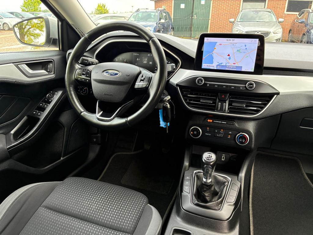Ford Focus Wagon 1.0 EcoBoost | LED + Carplay + DAB + Cruise, Gebruikt, 1283 kg, Origineel Nederlands, Zilver of Grijs