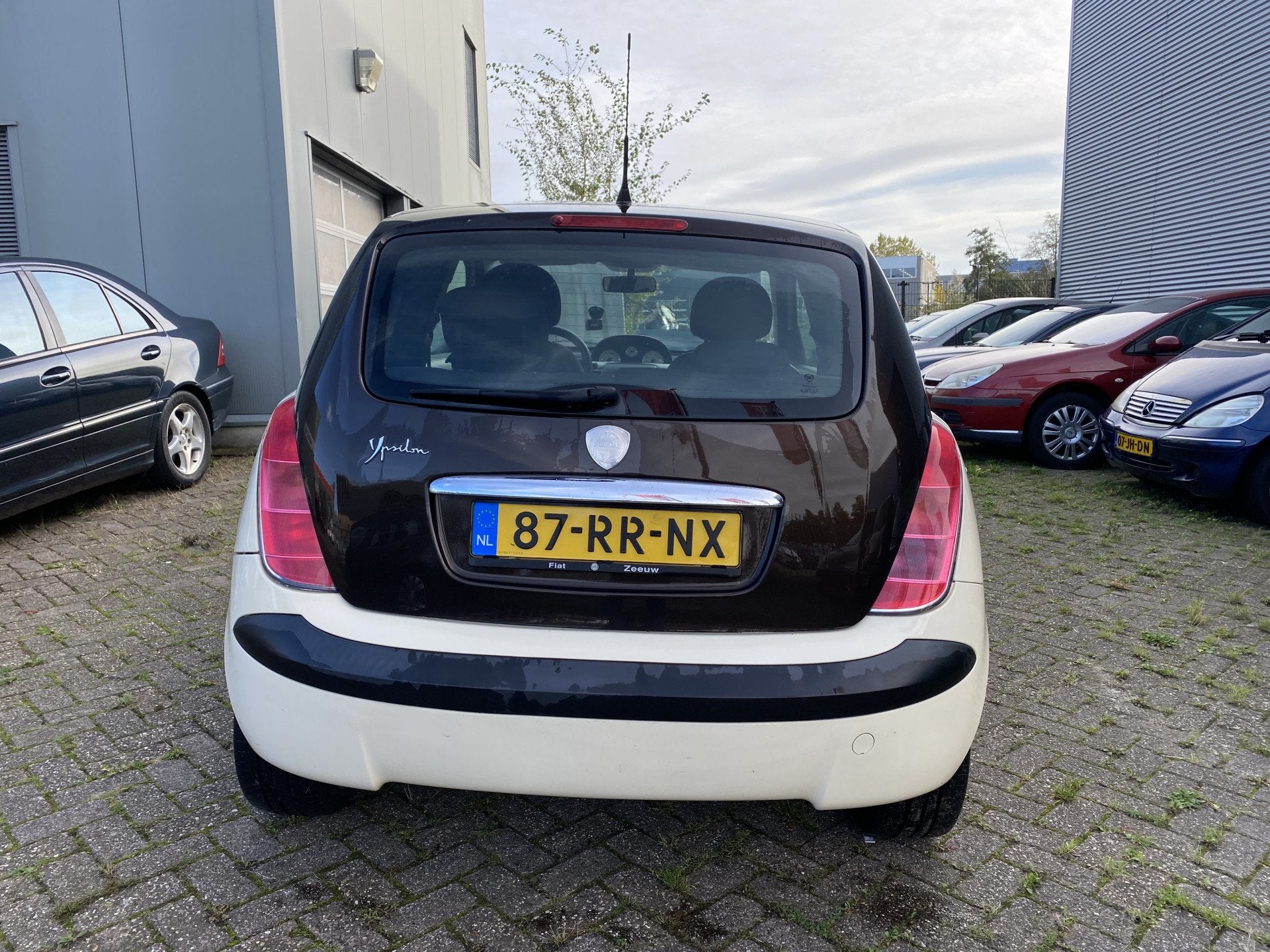 Lancia Ypsilon 1.4-16V Oro,Airco,Elektrischpakket,Stuurbekra, Auto's, Voorwielaandrijving, Beige, 4 cilinders, 400 kg