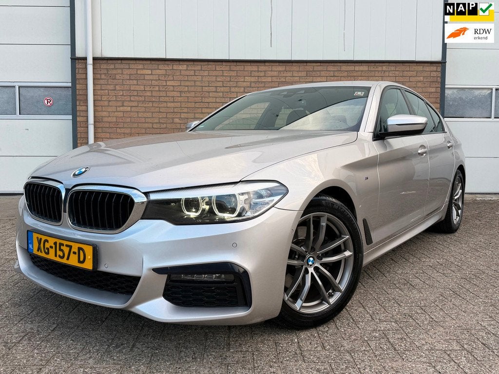 BMW 5-serie 520i Corporate Lease Executive M-PAKKET 18INCH !, Auto's, BMW, Automaat, 1998 cc, Achterwielaandrijving, Gebruikt