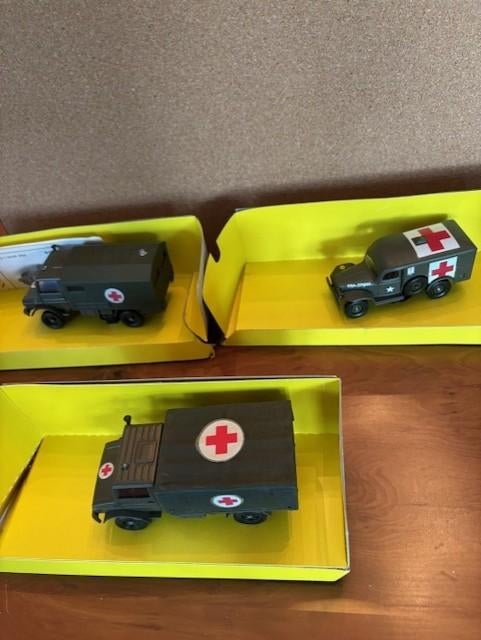 Solido militair 3 ambulances, Ophalen of Verzenden, Nieuw, Overige typen, Overige merken