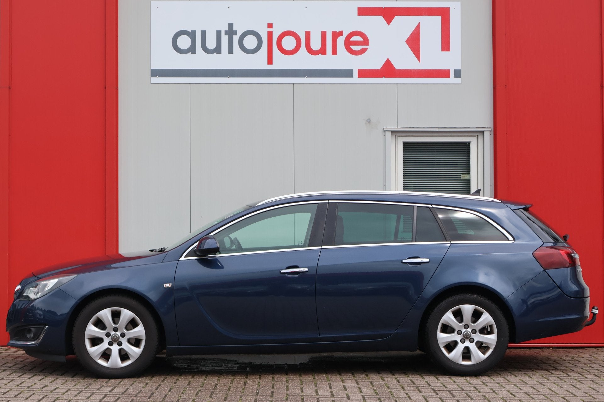 Opel Insignia Sports Tourer 2.0 CDTI EcoFLEX Business+, Euro 5, 4 cilinders, Blauw, 26 km/l
