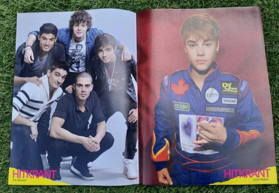 Poster 2x A4 Hitkrant 2011 Justin Bieber The Wanted ea, Ophalen of Verzenden, Gebruikt, A1 t/m A3, Muziek