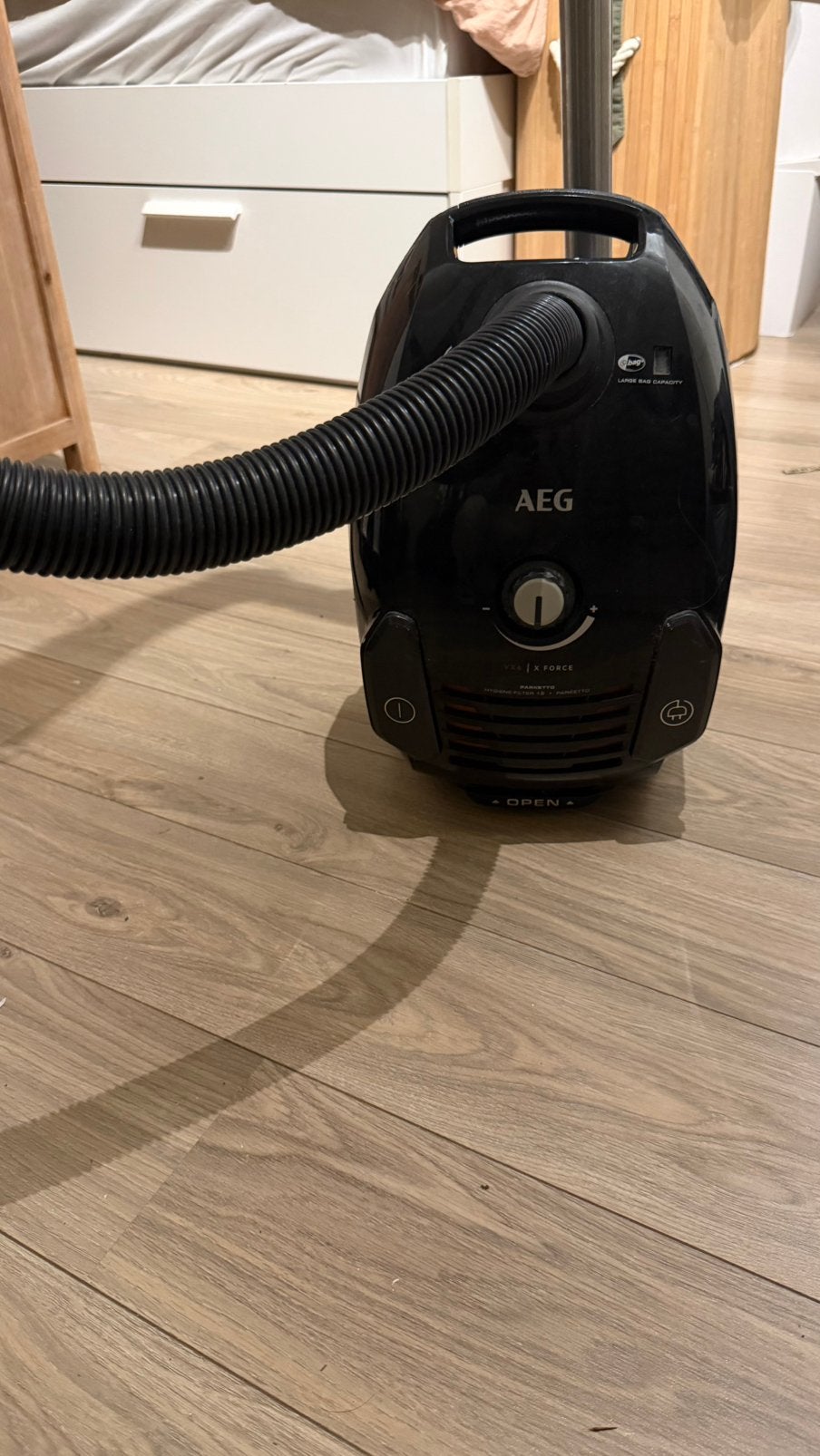 AEG VX6 X Force stofzuiger met zak 800W, Gebruikt, Overige typen, Geschikt voor harde vloeren, Minder dan 1200 watt