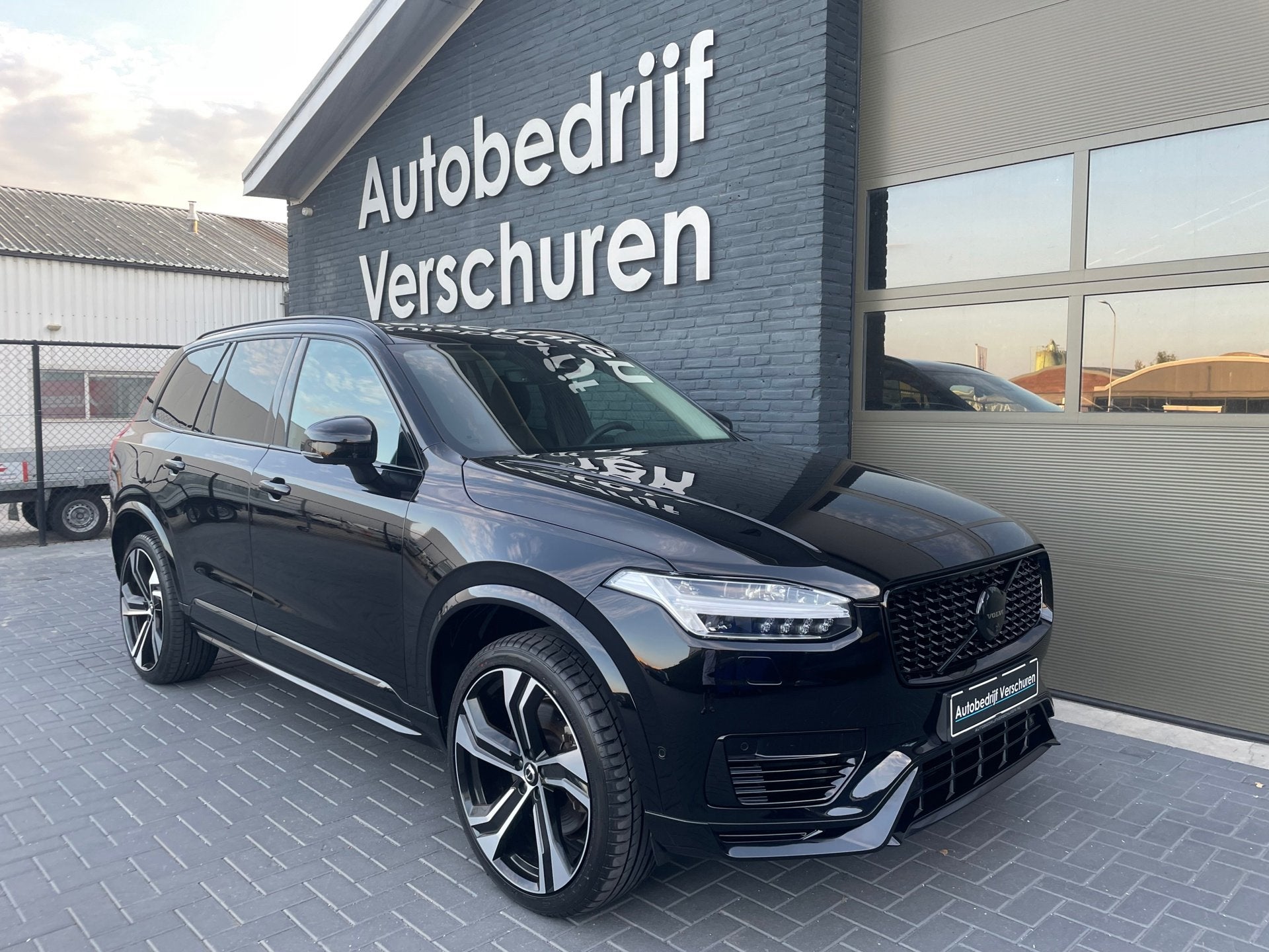 Volvo XC90 2.0 T8 Recharge AWD Plus dark 360 camera trekha, Gebruikt, 4 cilinders, 1969 cc, 7 stoelen