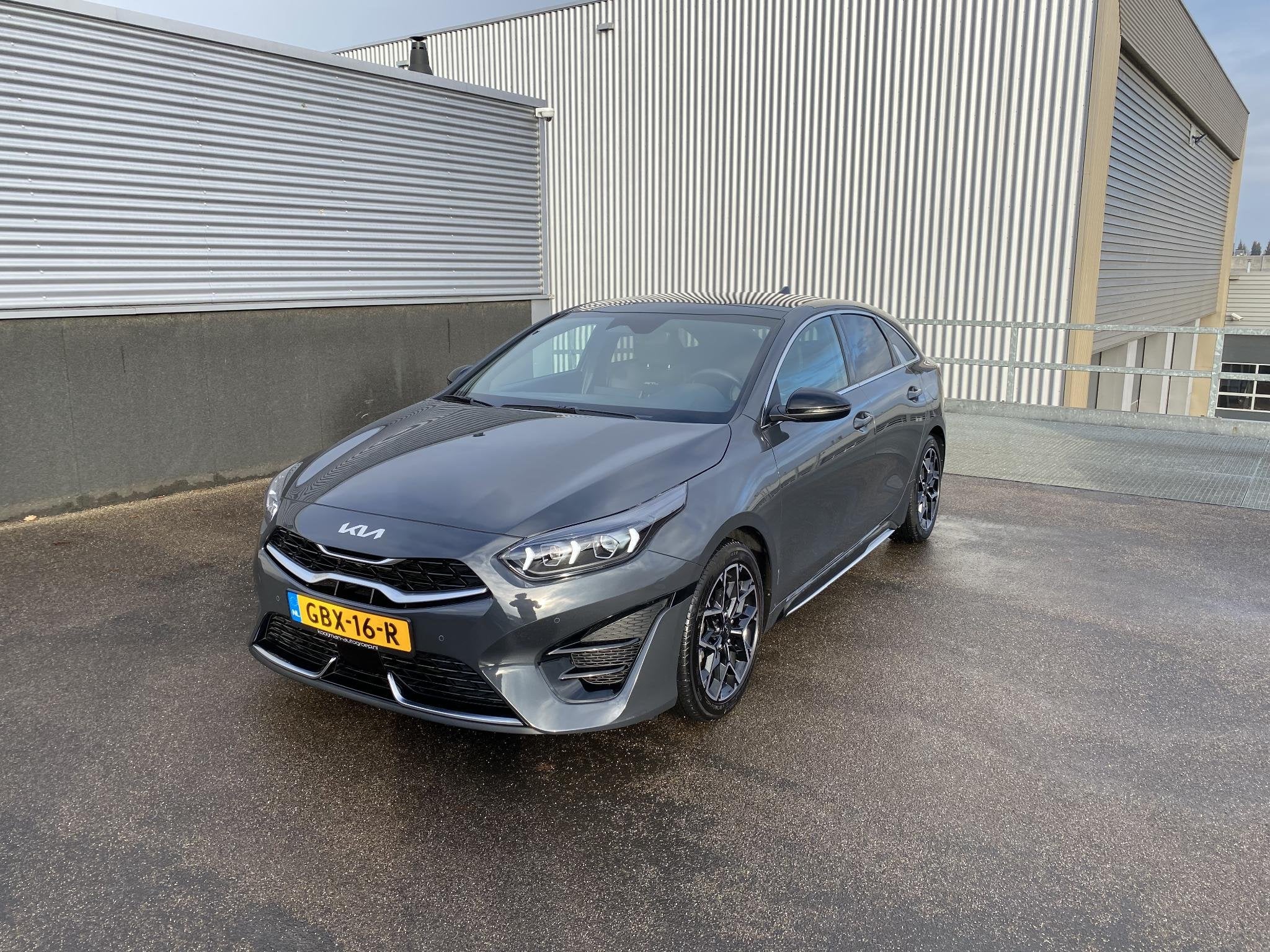 Kia ProCeed 1.5 T-GDi GT-Line Schuif-/kanteldak, dodehoek de, 1325 kg, Gebruikt, Euro 6, 4 cilinders