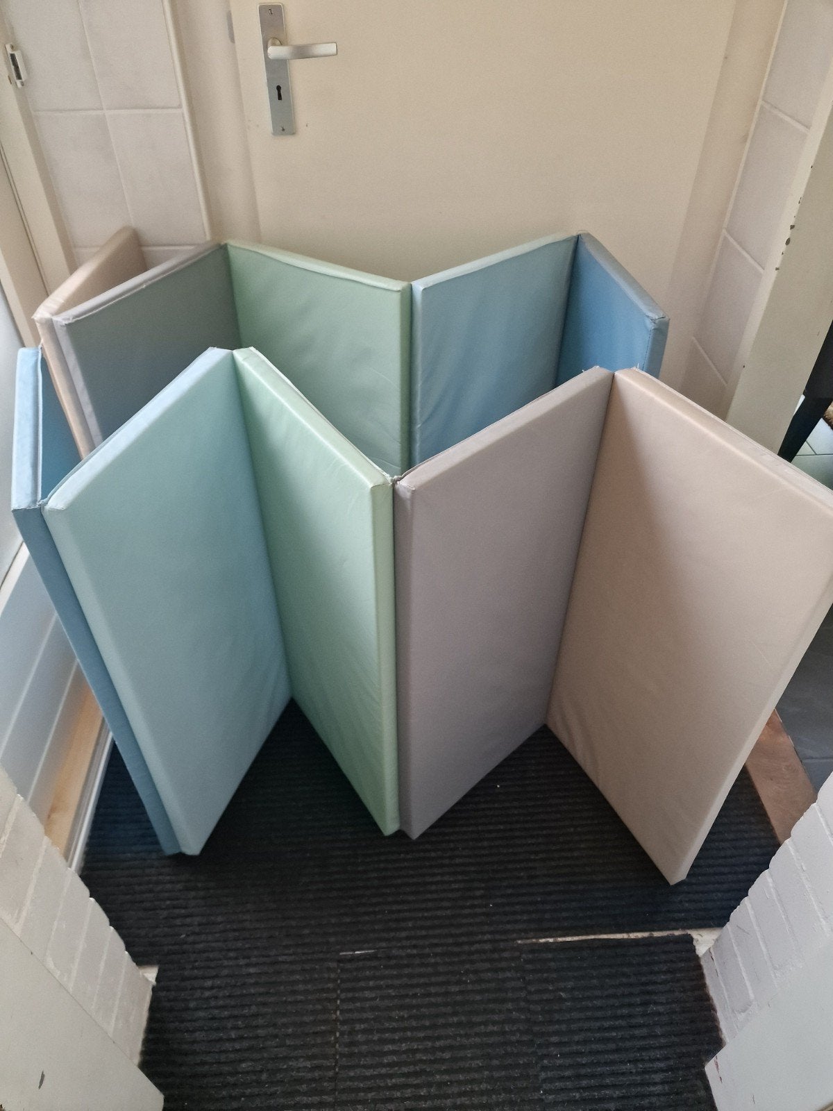 Opvouwbare ikea matjes, Ophalen