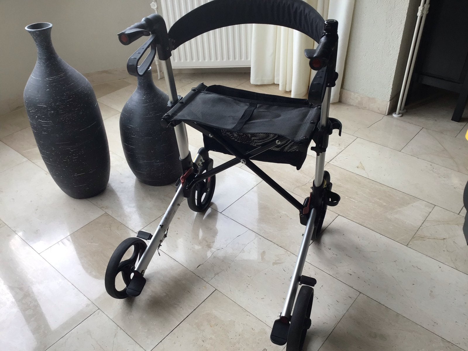 Rollator, Diversen, Ophalen, Lichtgewicht, Zo goed als nieuw