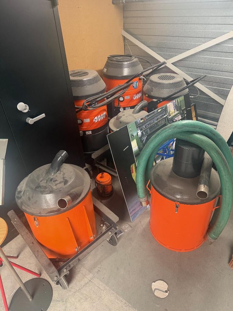 Afzuiging installatie, Ophalen, Zo goed als nieuw, Afzuiger