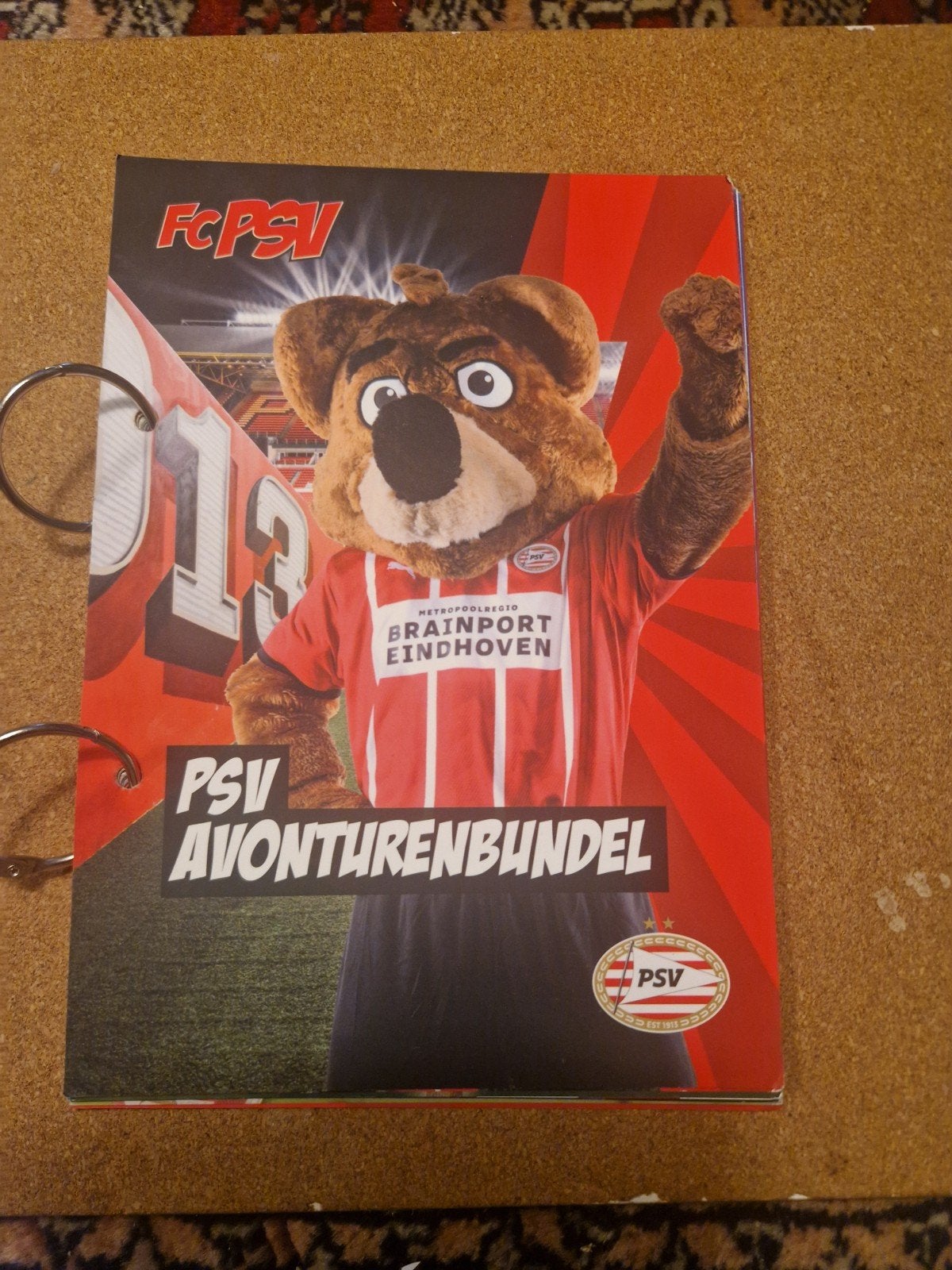 Dit is de officiële PSV Avondurenbundel voor jonge supporter, Ophalen of Verzenden, Zo goed als nieuw, PSV