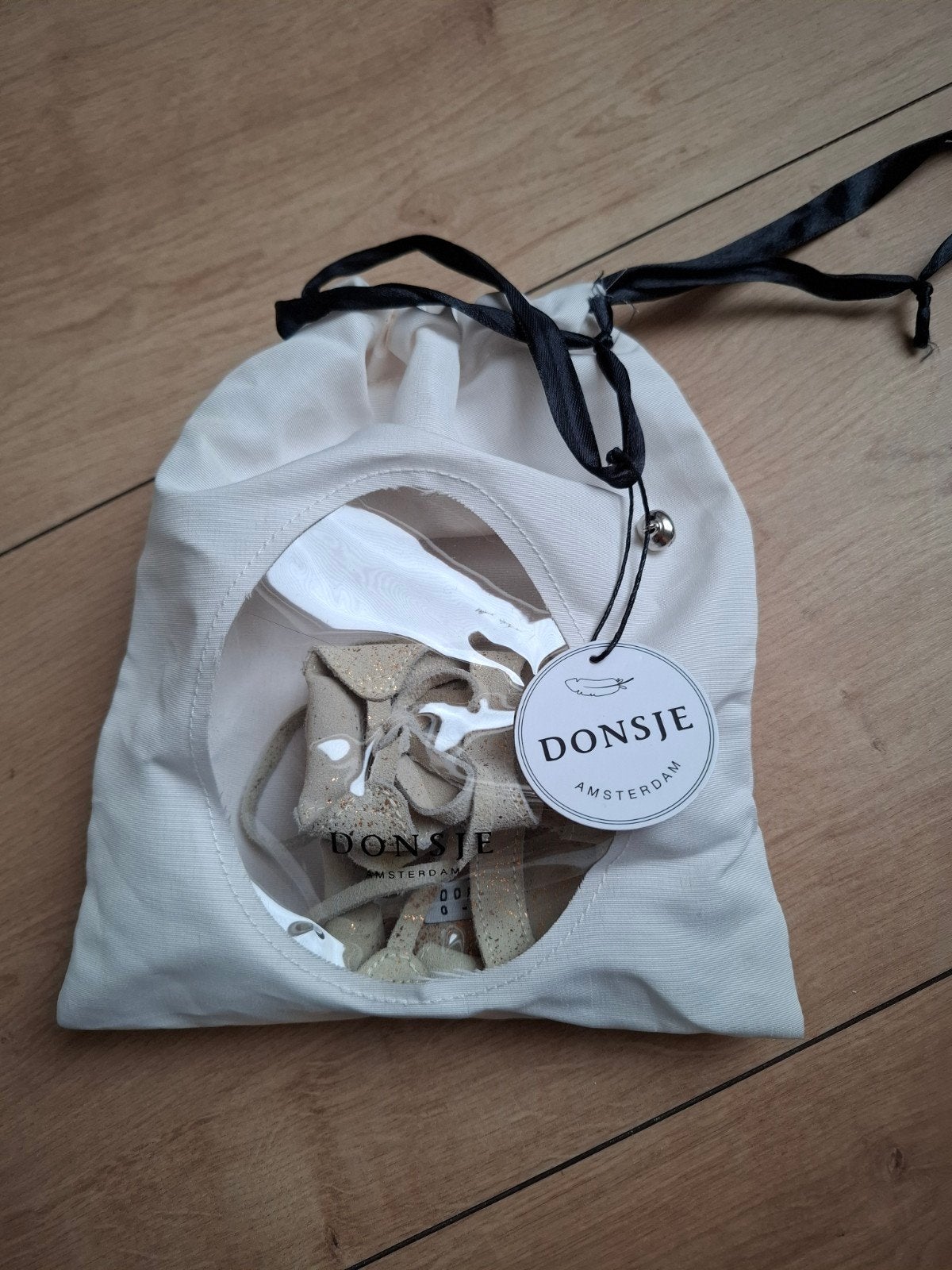 Donsje sandaaltjes NIEUW, Kinderen en Baby's, Ophalen of Verzenden, Nieuw, Meisje, Schoentjes