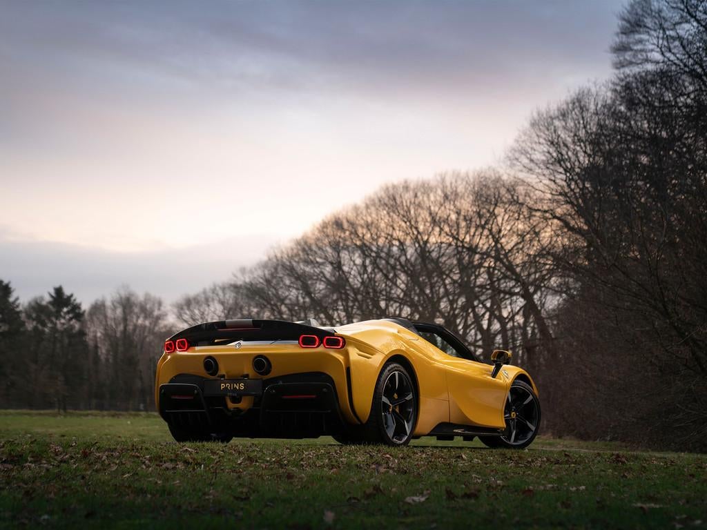 Ferrari SF90 Spider 4.0 V8 Assetto Fiorano | Giallo Triplo S, Auto's, Ferrari, Automaat, 8 cilinders, Overige kleuren, Cabriolet
