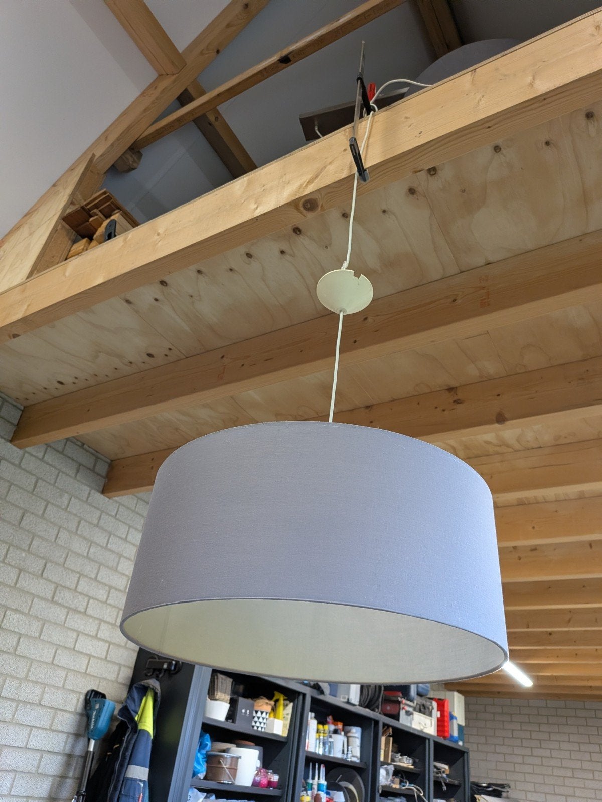 Grijze hanglamp met stoffen kap - diameter 53cm, Ophalen, Zo goed als nieuw, Textiel