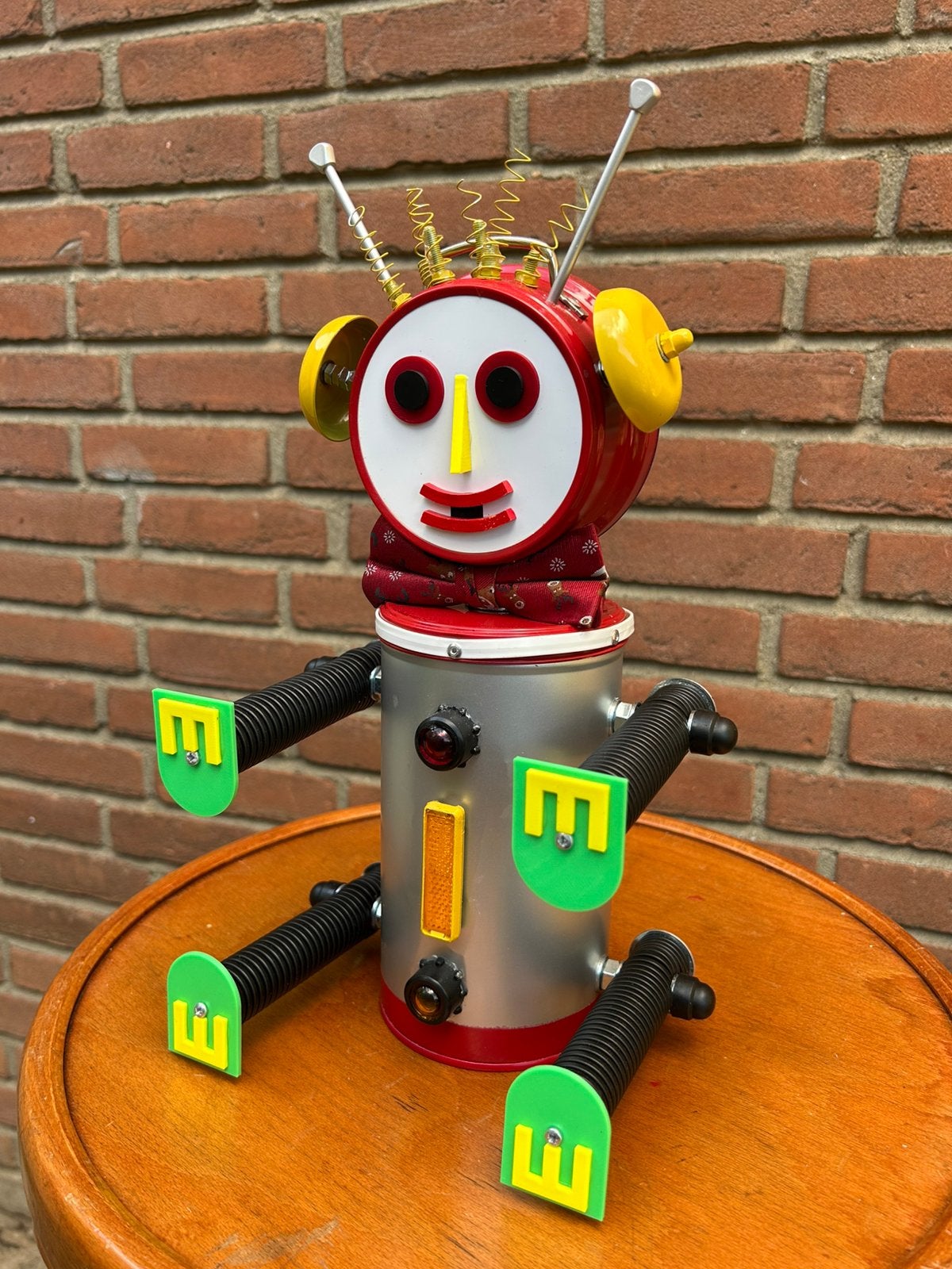 Robin de robot pop Bassie en Adriaan, Ophalen, Gebruikt