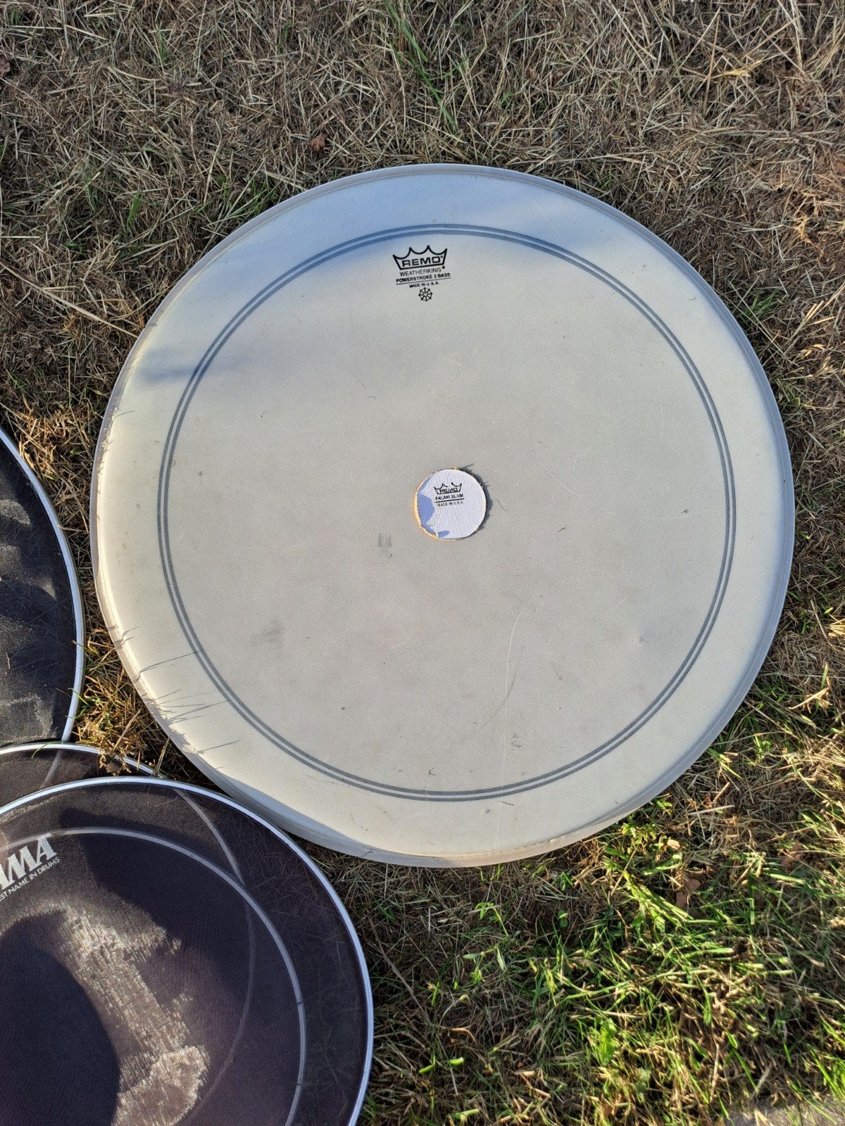24" powerstroke Remo bassdrum vel (PS3). incl  set gaas vell, Ophalen of Verzenden, Wit